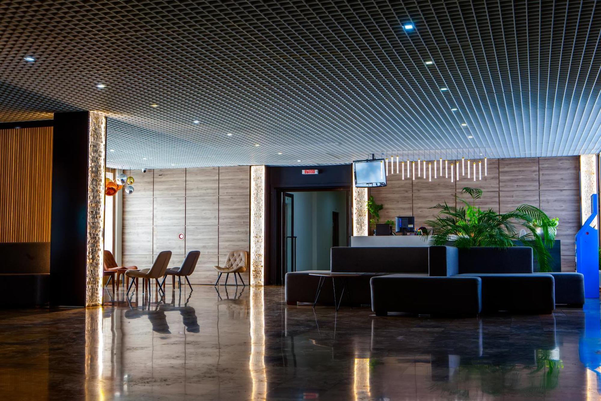 Cross Resort Hotel Erivan Exterior foto